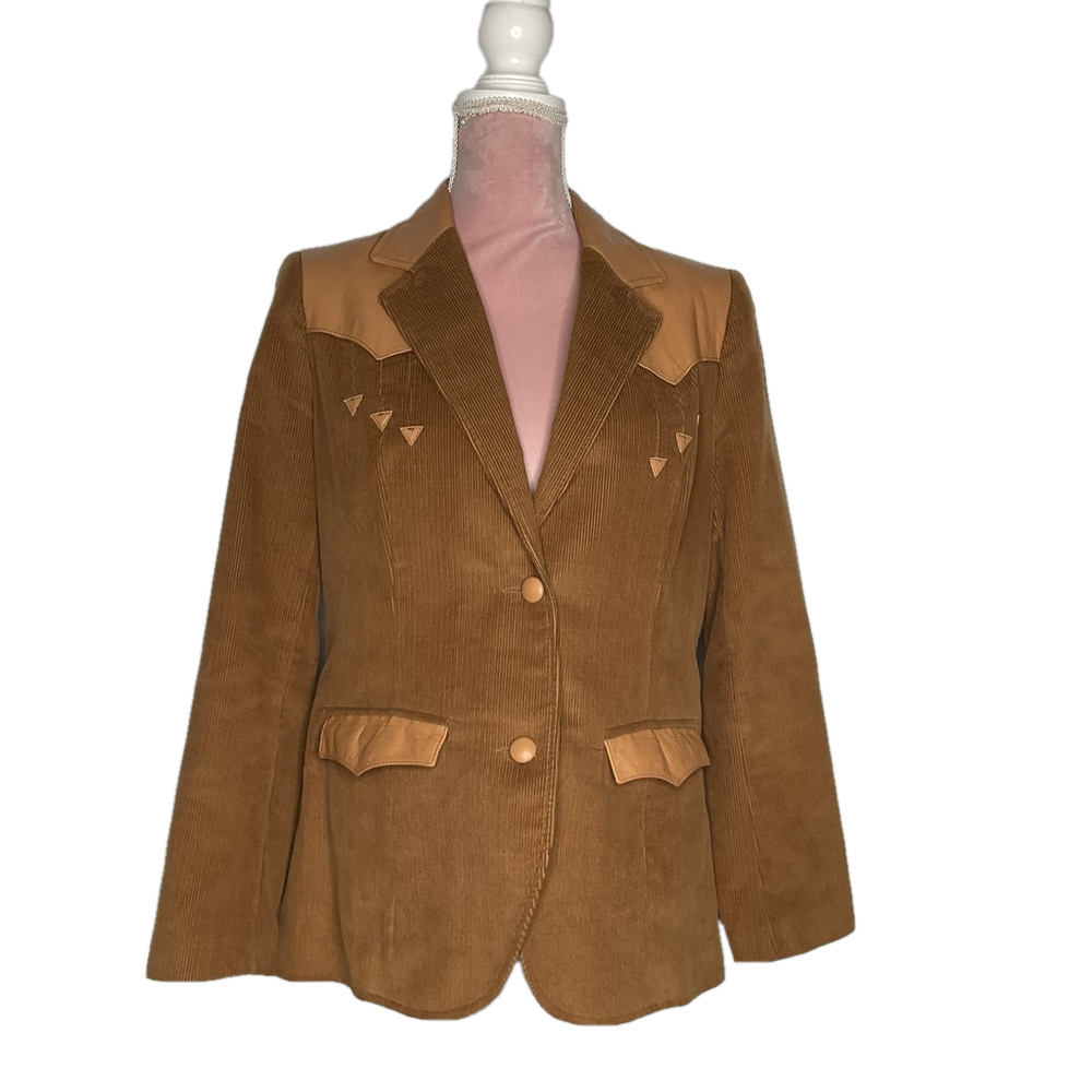 Pioneer Wear corduroy and let her‎ western blazer.